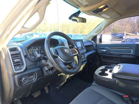 Used 2019 RAM 2500 Big Horn image 22