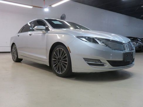 Used 2016 Lincoln MKZ AWD w/ Equipment Group 300A Reserve image 2