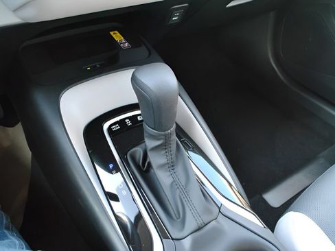New 2026 Toyota Corolla LE FWD image 15