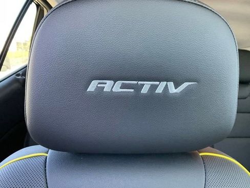 Certified 2024 Chevrolet Trax ACTIV w/ Sunroof Package FWD image 17