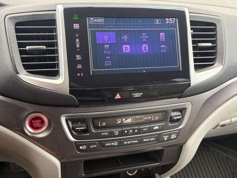 Used 2016 Honda Pilot EX image 24