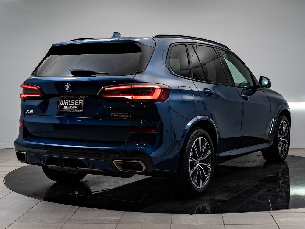 Used 2022 BMW X5 M50i AWD/4WD image 7