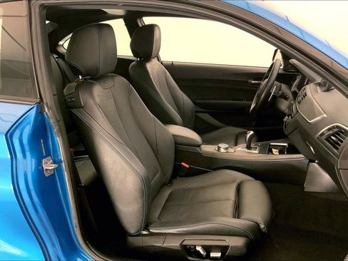 Used 2018 BMW M2 RWD image 6
