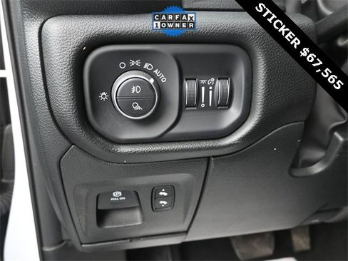 Used 2025 RAM 1500 Laramie image 17