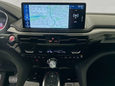 Used 2025 Acura MDX w/ Technology Package image 13