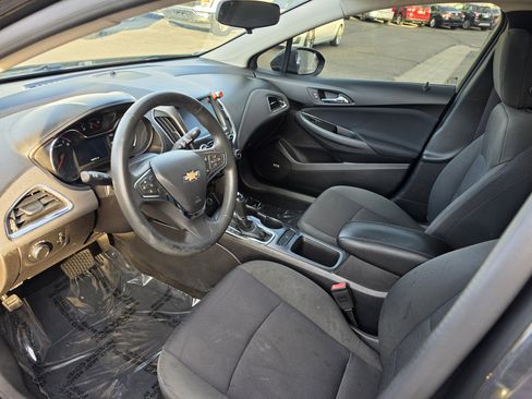 Used 2016 Chevrolet Cruze LT w/ Sun And Sound Package FWD image 16