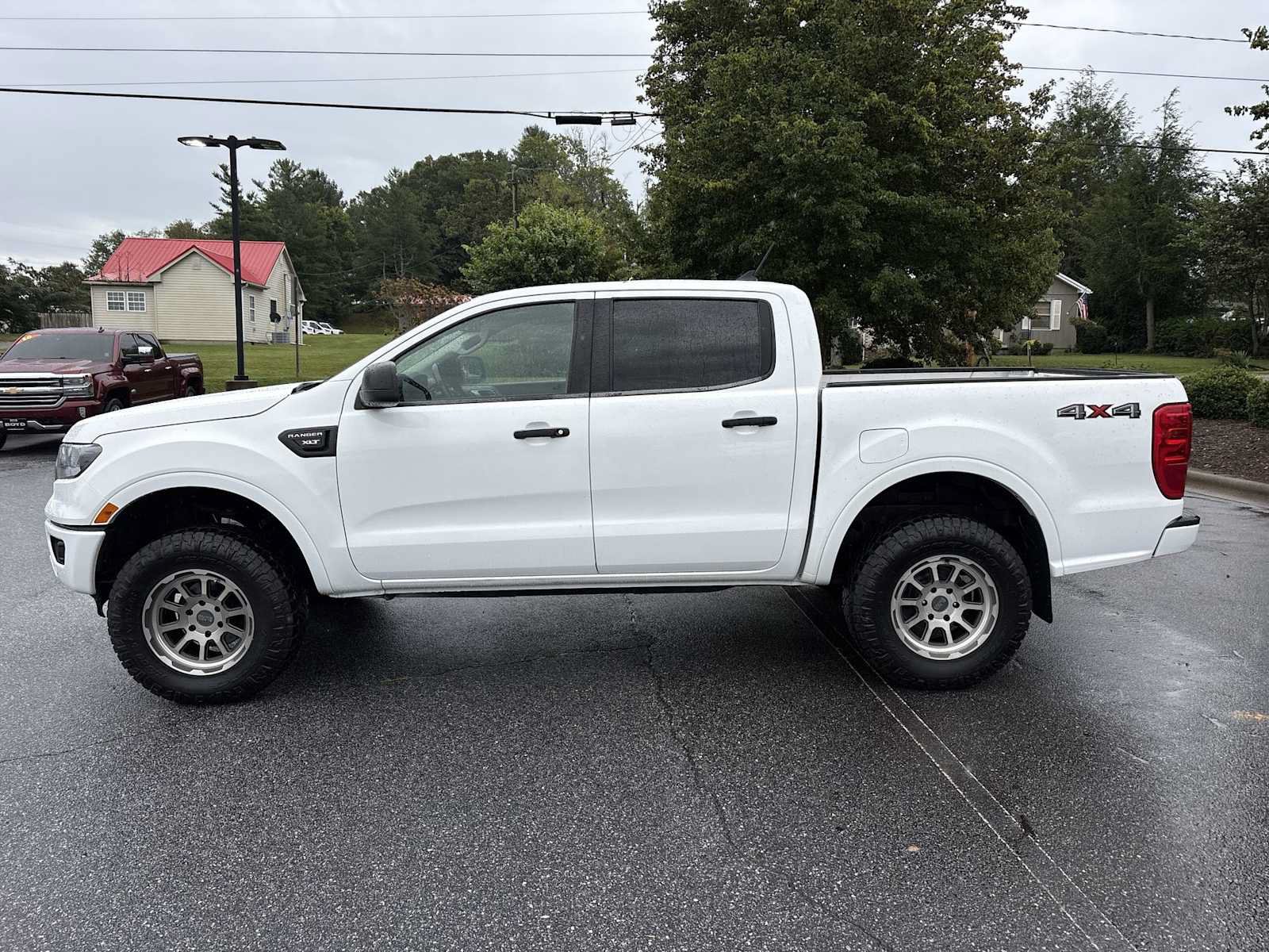 Used 2019 Ford Ranger XLT w/ Equipment Group 301A Mid AWD/4WD image 9