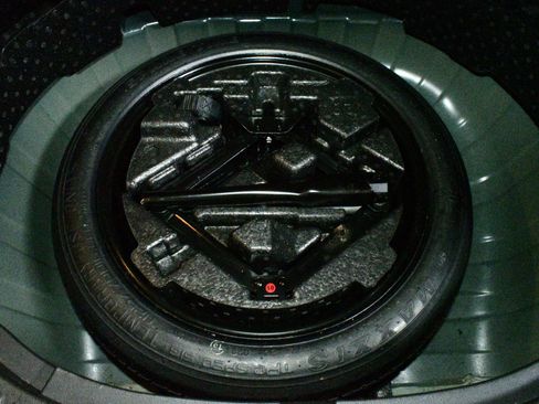 Used 2021 Chevrolet Trax LS w/ Tint and Cruise Package image 96