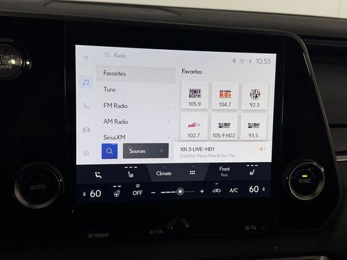 Used 2025 Lexus RX 350 FWD w/ Technology Package image 19