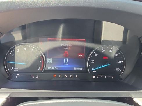 Used 2023 Ford Explorer XLT w/ Equipment Group 202A AWD/4WD image 18