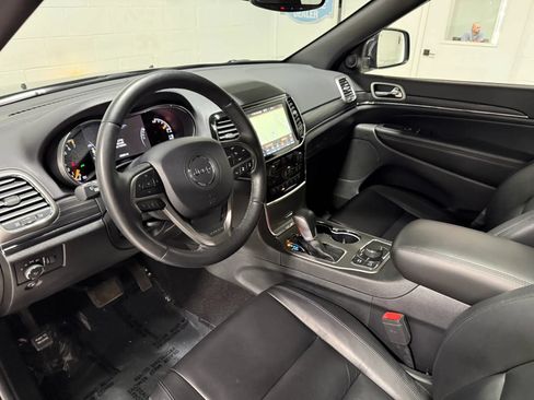 Used 2020 Jeep Grand Cherokee Limited AWD/4WD image 14