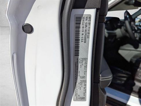 Used 2023 Jeep Grand Cherokee Altitude image 26