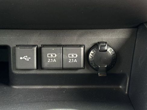 Used 2021 Toyota Highlander XSE AWD/4WD image 23