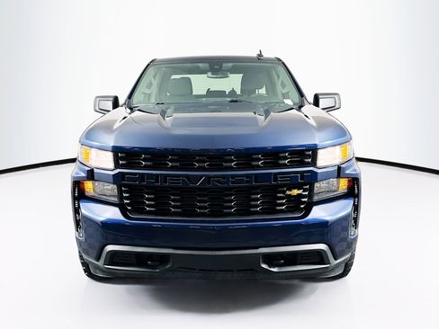 Used 2022 Chevrolet Silverado 1500 Custom w/ Safety Confidence Package RWD image 2
