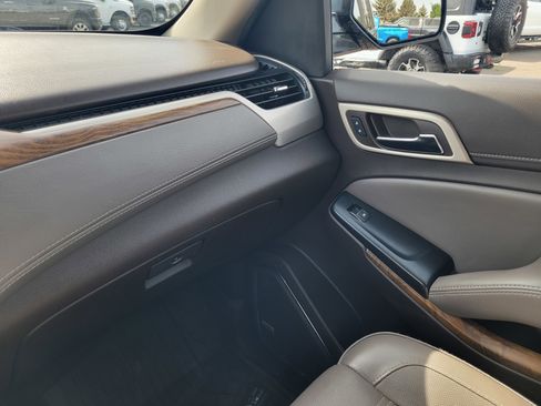 Used 2020 GMC Yukon Denali w/ Denali Ultimate Package AWD/4WD image 27