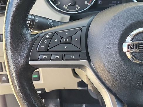 Used 2021 Nissan Rogue Sport SL w/ Premium Package image 11