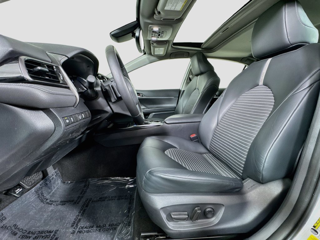Used 2020 Toyota Camry SE w/ Audio Package FWD image 17