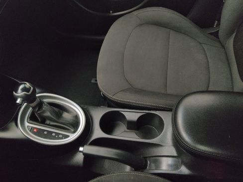 Used 2019 Kia Soul FWD image 26