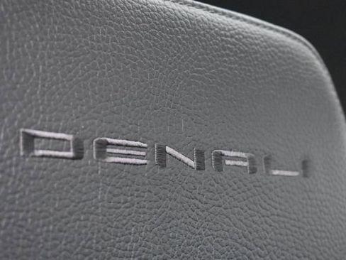 Used 2021 GMC Sierra 1500 Denali w/ Denali Ultimate Package AWD/4WD image 20