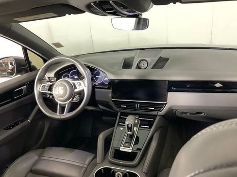 Used 2020 Porsche Cayenne E-Hybrid image 31