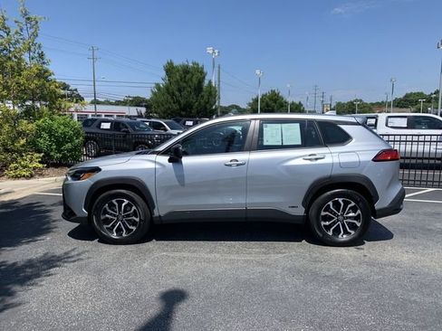 Used 2024 Toyota Corolla Cross AWD Hybrid image 5