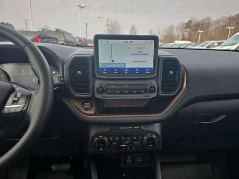 Certified 2024 Ford Bronco Sport Outer Banks w/ Tech Package image 31