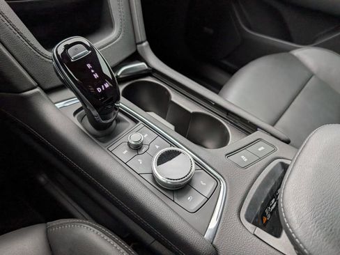 Used 2023 Cadillac XT6 Premium Luxury w/ Technology Package image 20