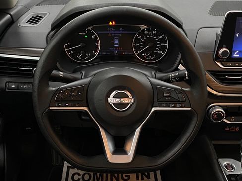 Certified 2025 Nissan Altima 2.5 SV FWD image 13