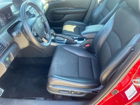 Used 2016 Honda Accord Sport image 34