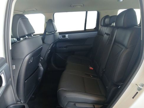 Used 2026 Hyundai Santa Fe SEL FWD image 13