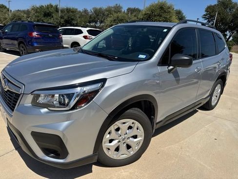 Used 2019 Subaru Forester AWD/4WD image 6