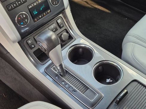 Used 2012 Chevrolet Traverse LTZ FWD image 31