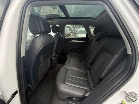 Used 2018 Audi Q5 2.0T Premium Plus w/ Premium Plus Package AWD/4WD image 25