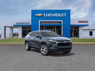 New 2026 Chevrolet Trax LS w/ LS Convenience Package FWD video 1