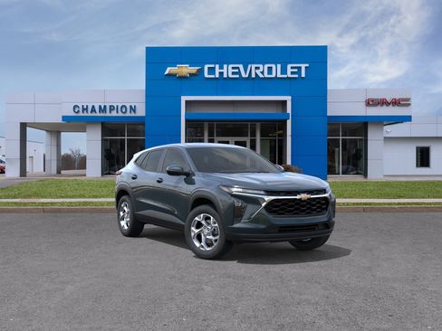 New 2026 Chevrolet Trax LS w/ LS Convenience Package FWD image 1