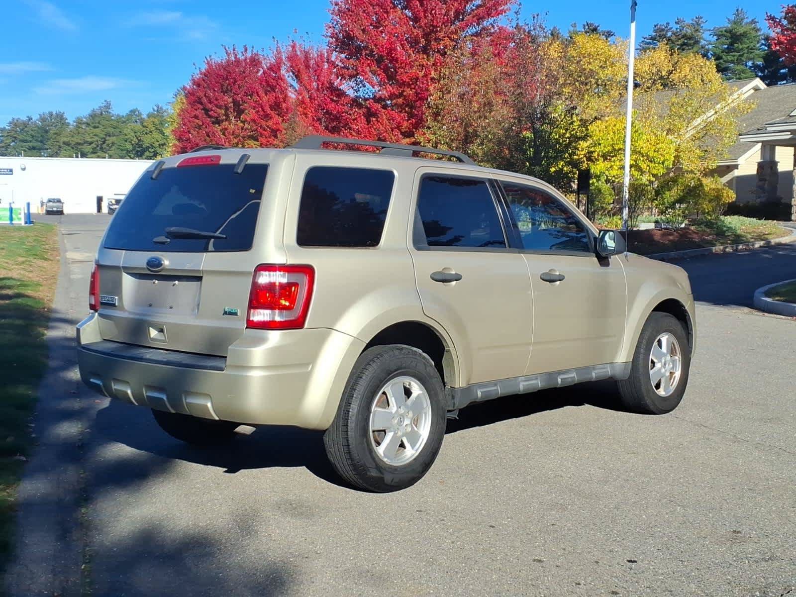 Used 2012 Ford Escape XLT FWD image 7