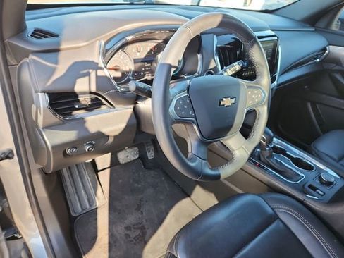 Certified 2023 Chevrolet Traverse LT image 10