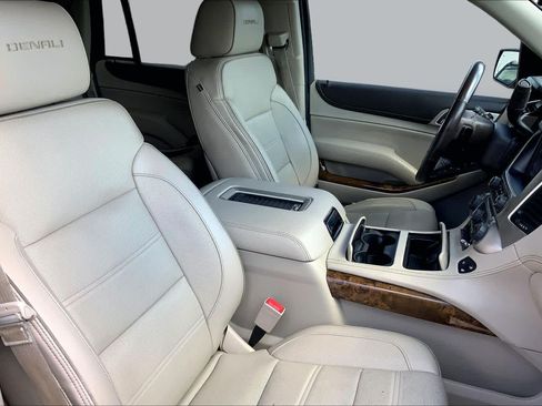 Used 2015 GMC Yukon Denali w/ Open Road Package AWD/4WD image 8