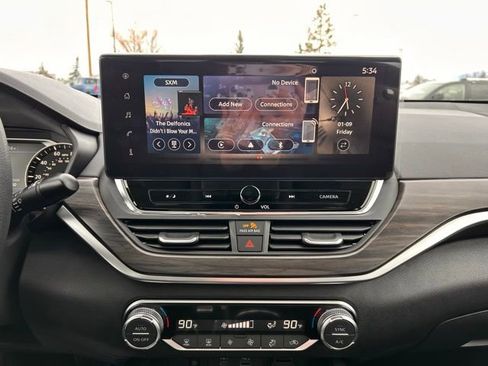 New 2025 Nissan Altima 2.5 SV w/ SV Special Edition Package image 14