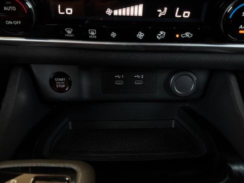 Used 2025 Nissan Rogue SV FWD image 25
