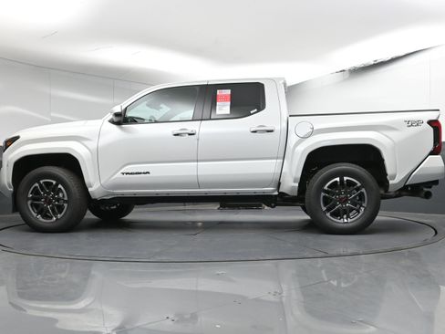 New 2025 Toyota Tacoma TRD Sport image 26