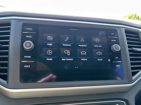 Used 2021 Volkswagen Atlas SE image 27