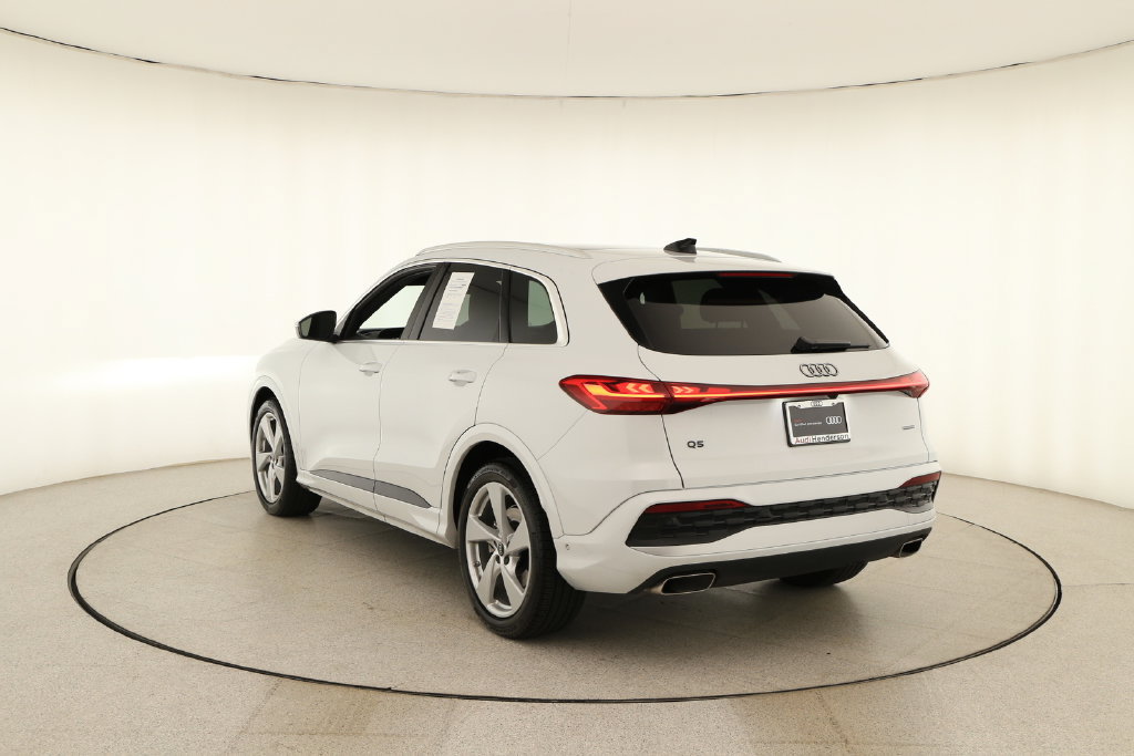 Certified 2025 Audi Q5 Prestige AWD/4WD image 4