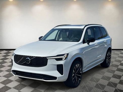 New 2026 Volvo XC90 T8 Ultra w/ Protection Package Premier AWD/4WD image 7