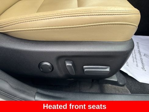 Used 2014 Toyota Avalon Limited image 30