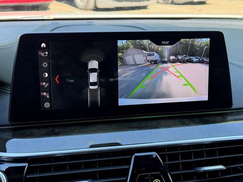 Used 2018 BMW M550i xDrive AWD/4WD image 24