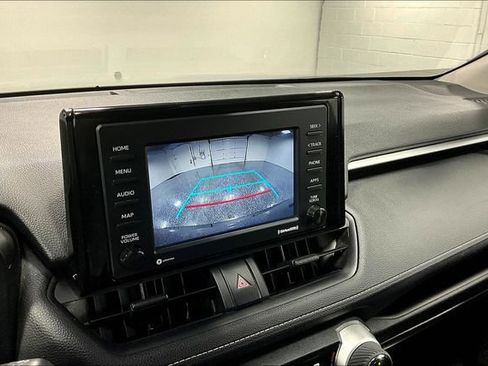 Used 2022 Toyota RAV4 XLE image 14