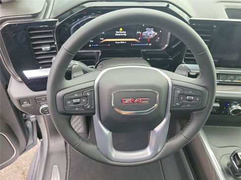 New 2026 GMC Sierra 1500 SLT image 23