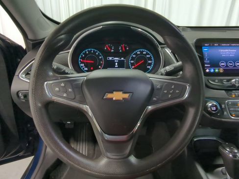 Used 2020 Chevrolet Malibu LT FWD image 27