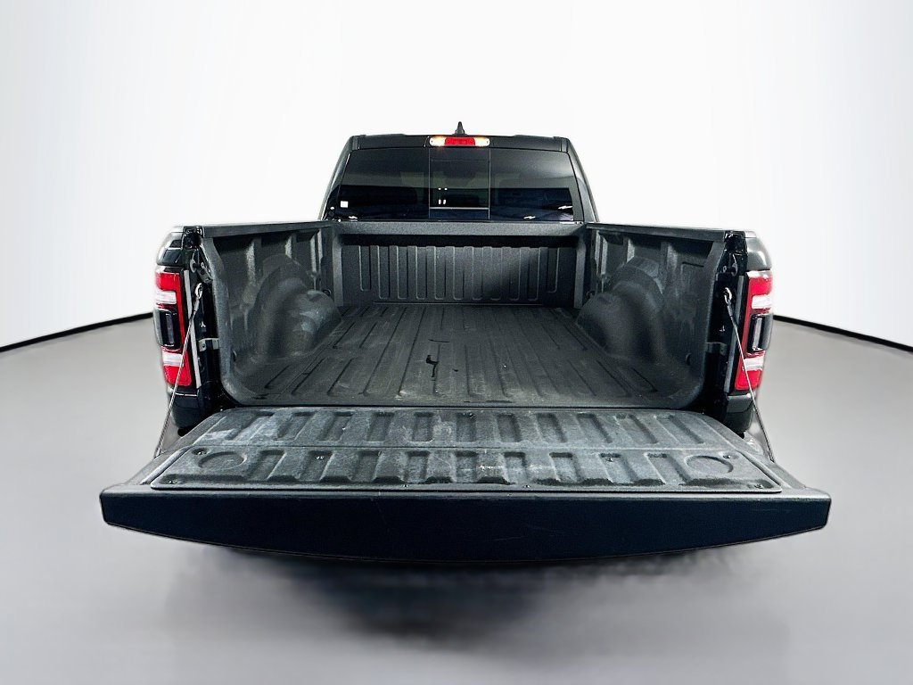 Used 2024 RAM 1500 Laramie AWD/4WD image 29